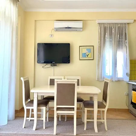 Four Seasons Beach Apartment Golem Голем Екстер'єр фото