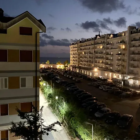 Four Seasons Beach Apartment Golem Голем Екстер'єр фото